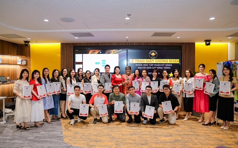 Học MC Ở Đâu Tốt? Khám Phá Lớp Đào Tạo MC Bài Bản Cho Người Mới Bắt Đầu