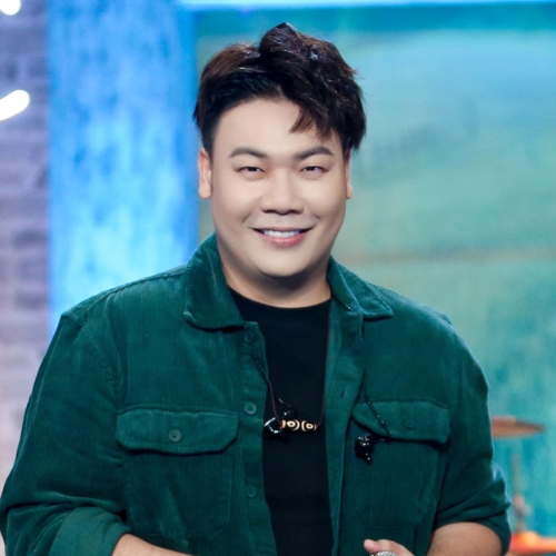 MC - NHÀ VĂN HAMLET TRƯƠNG